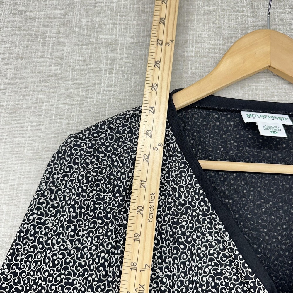 Motherhood Maternity Tunic Top Womens Medium Black White Geo V Neck 3/4 Sleeve - Picture 12 of 12